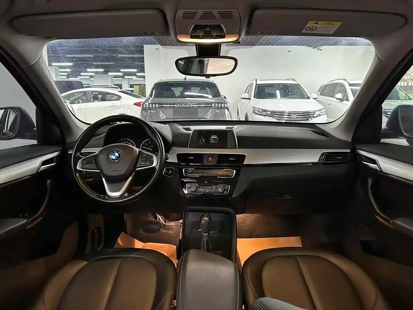 BMW X1 2016 sDrive18Li Fashion Edition — миниатюра 4