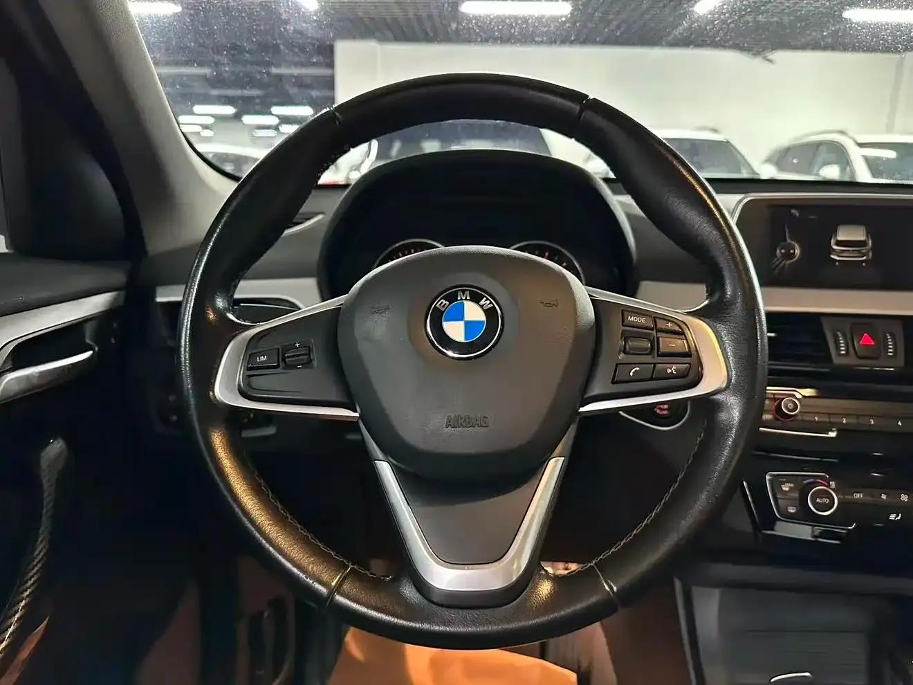 BMW X1 2016 sDrive18Li Fashion Edition — миниатюра 10