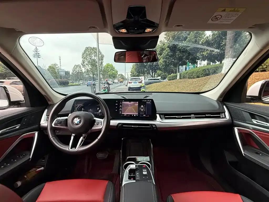 BMW X1 2023 sDrive25Li M Sport Package — миниатюра 11