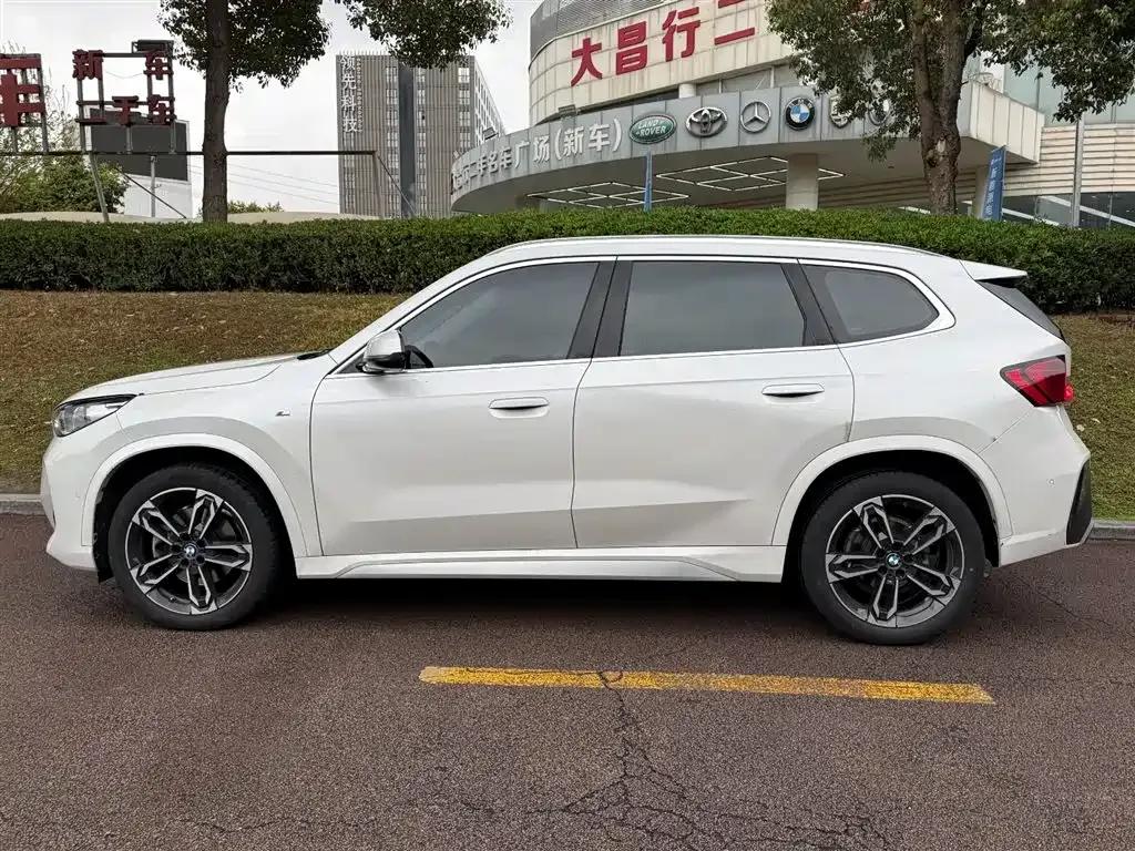 BMW X1 2023 sDrive25Li M Sport Package — миниатюра 3