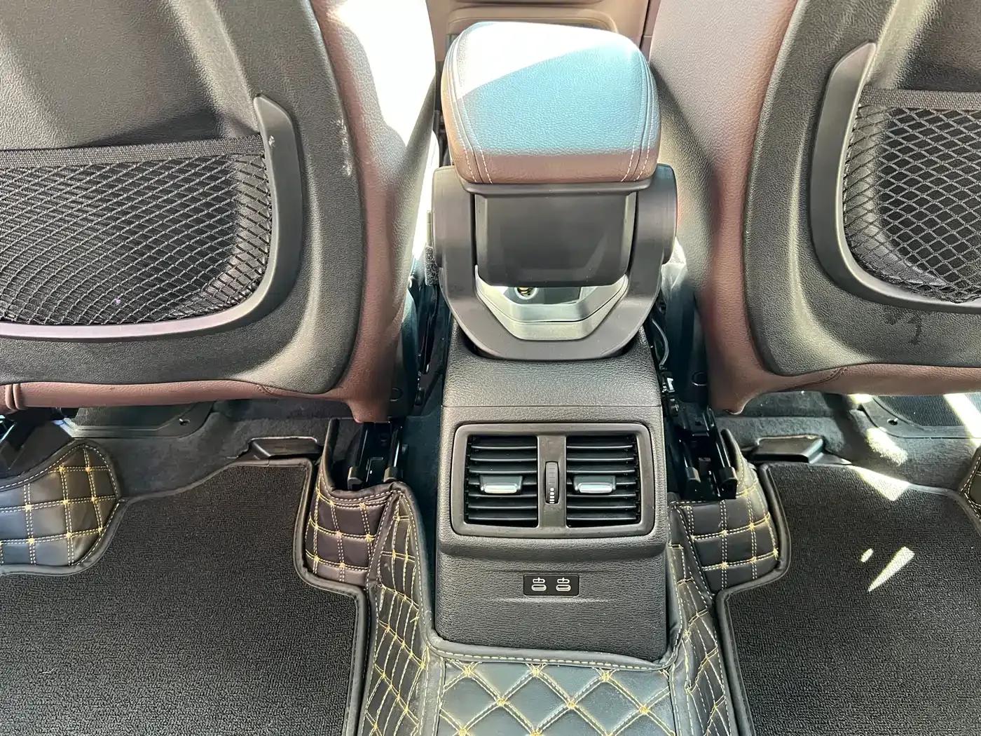 BMW X1 2021 sDrive25Li Leading Edition — миниатюра 4