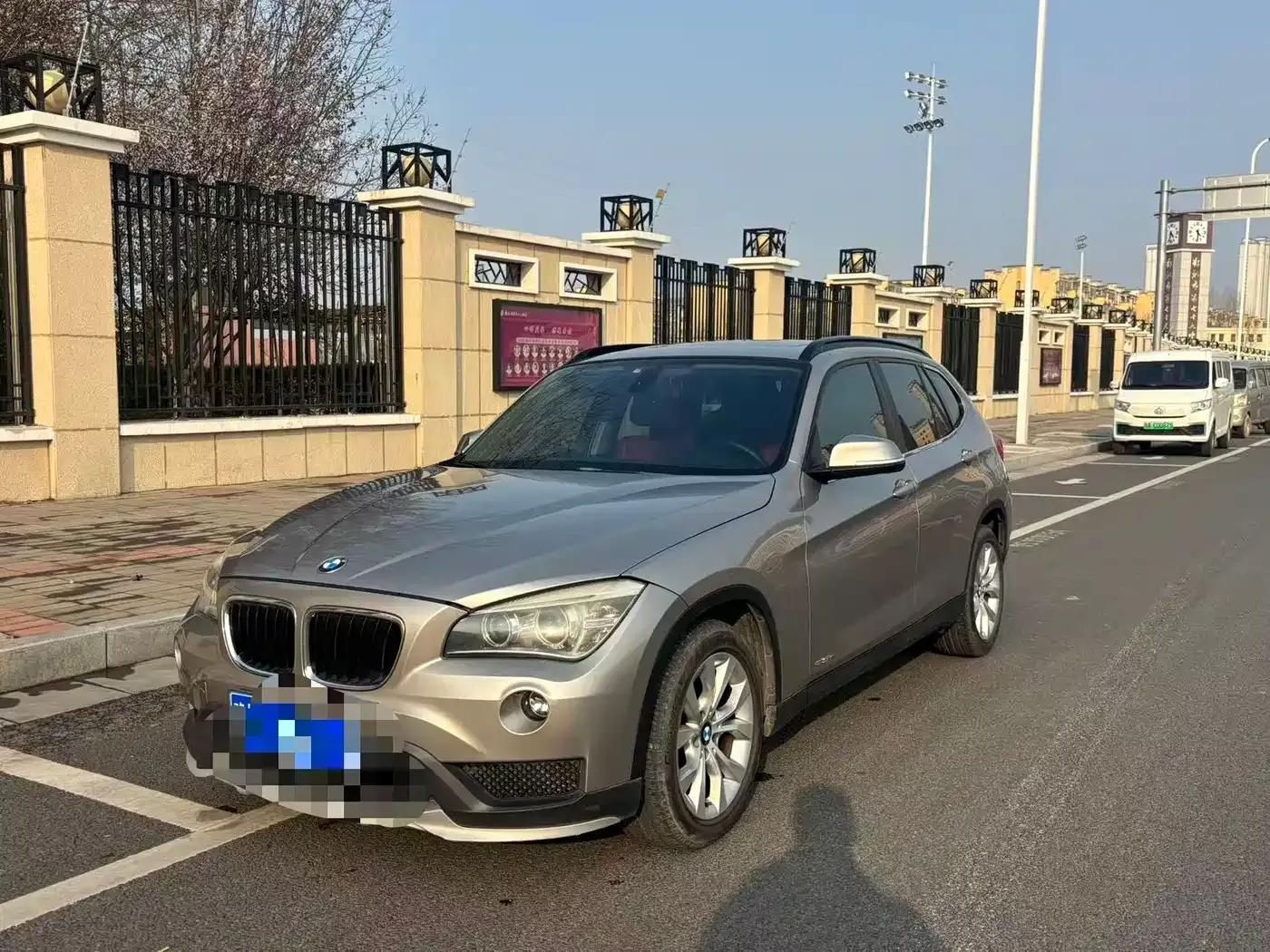 BMW X1 2014 sDrive18i Fashion Edition — миниатюра 1