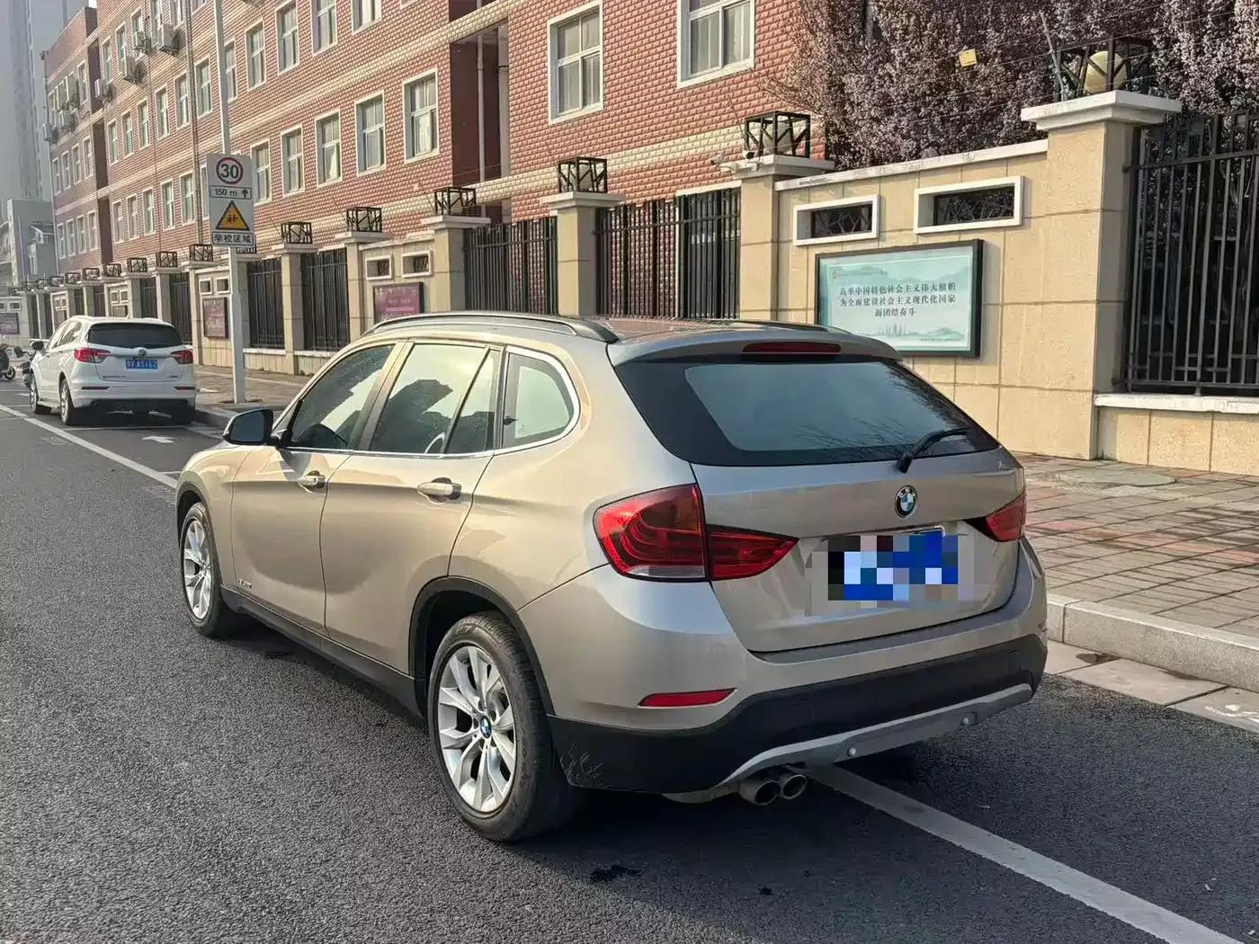 BMW X1 2014 sDrive18i Fashion Edition — миниатюра 9
