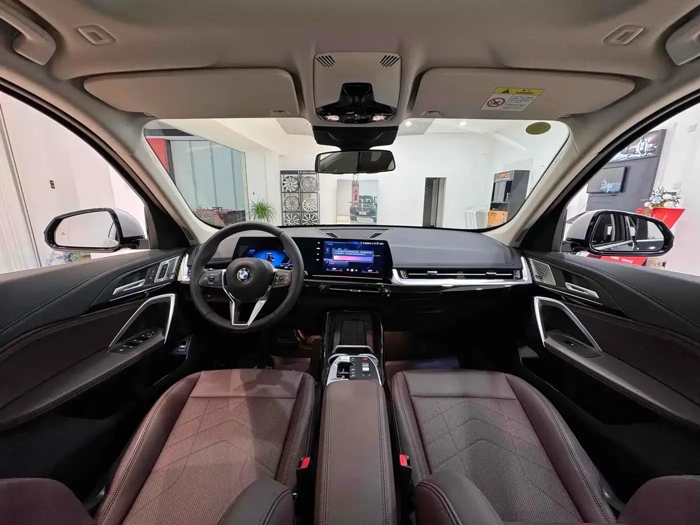 2024 BMW X1 sDrive25Li M Sport Package — миниатюра 12