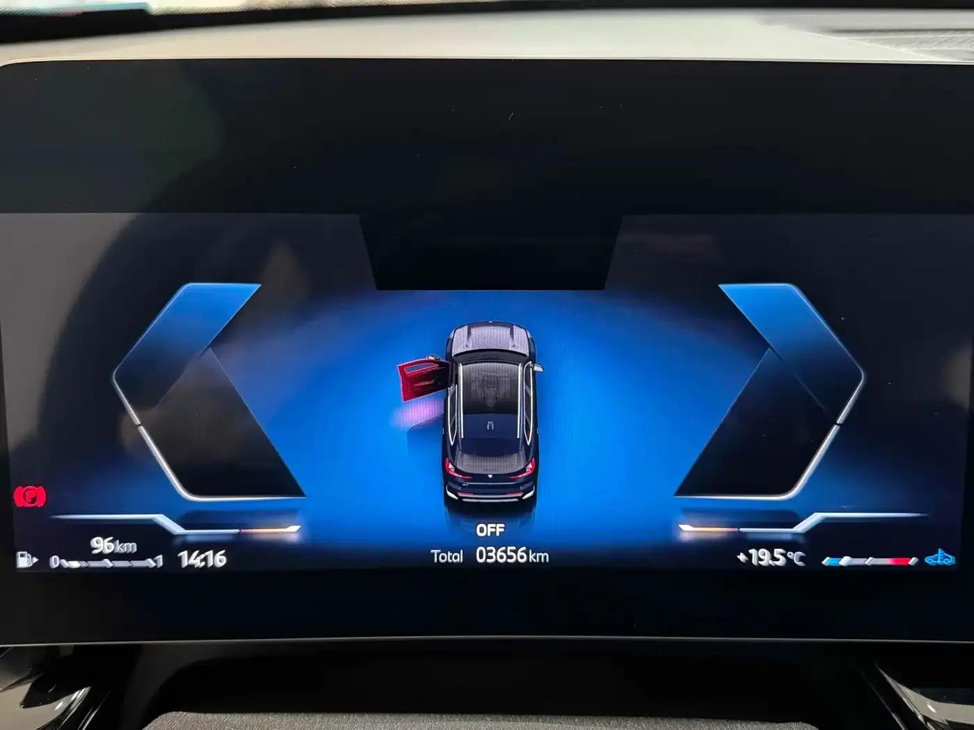 2024 BMW X1 sDrive25Li M Sport Package — миниатюра 19