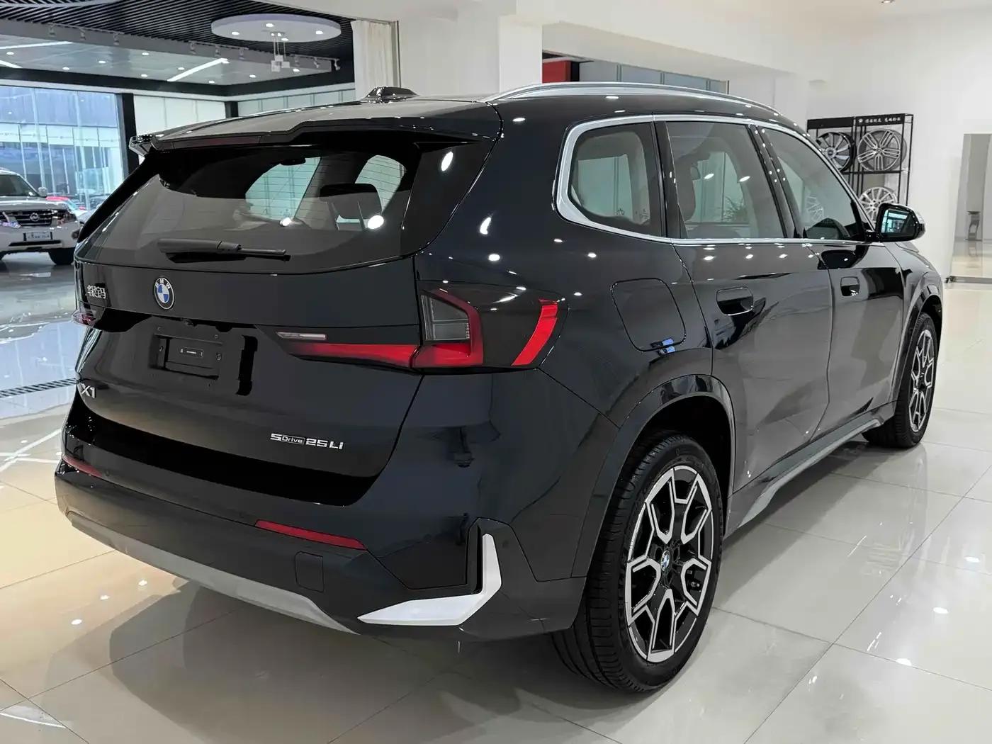 2024 BMW X1 sDrive25Li M Sport Package — миниатюра 5