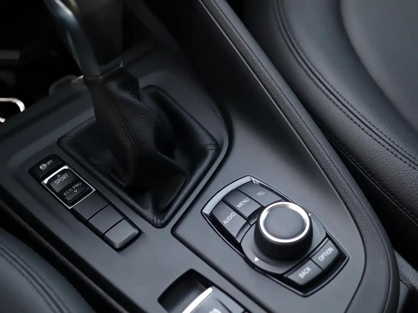 BMW X1 2016 sDrive18Li Fashion Edition — миниатюра 13