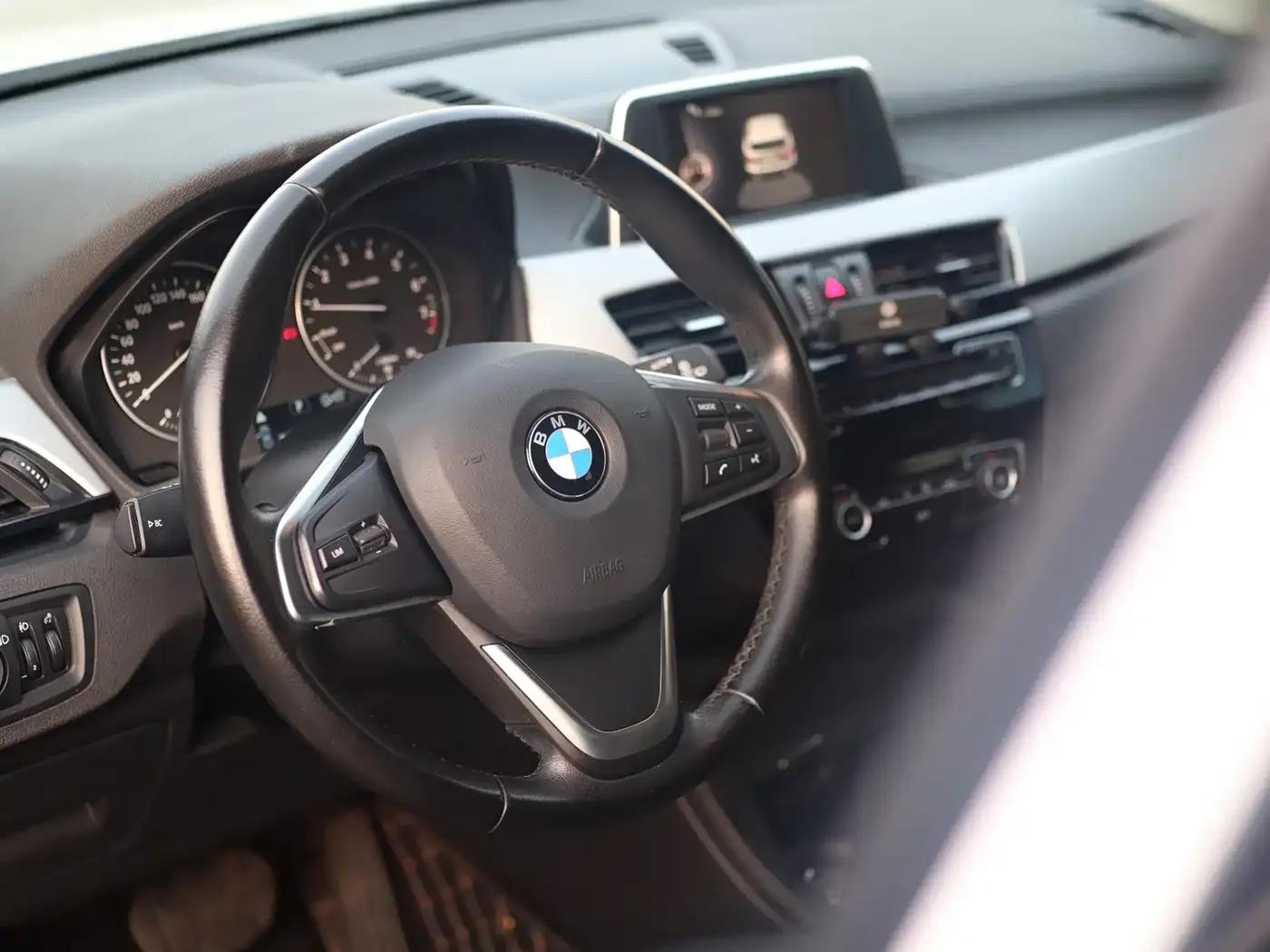 BMW X1 2016 sDrive18Li Fashion Edition — миниатюра 17
