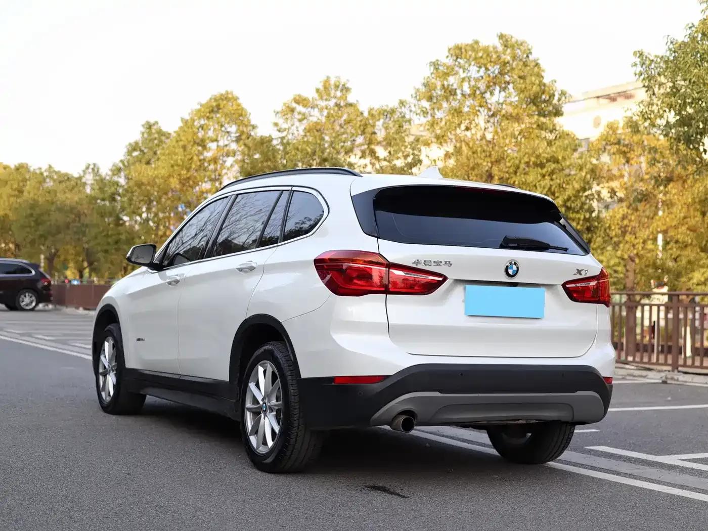 BMW X1 2016 sDrive18Li Fashion Edition — миниатюра 4