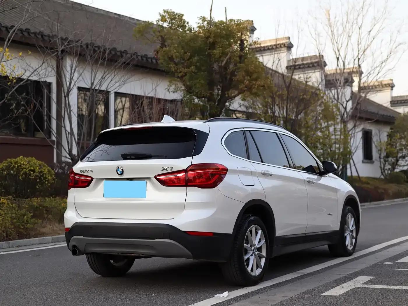 BMW X1 2016 sDrive18Li Fashion Edition — миниатюра 5