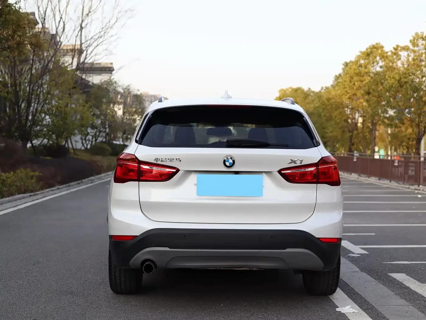 BMW X1 2016 sDrive18Li Fashion Edition — миниатюра 6
