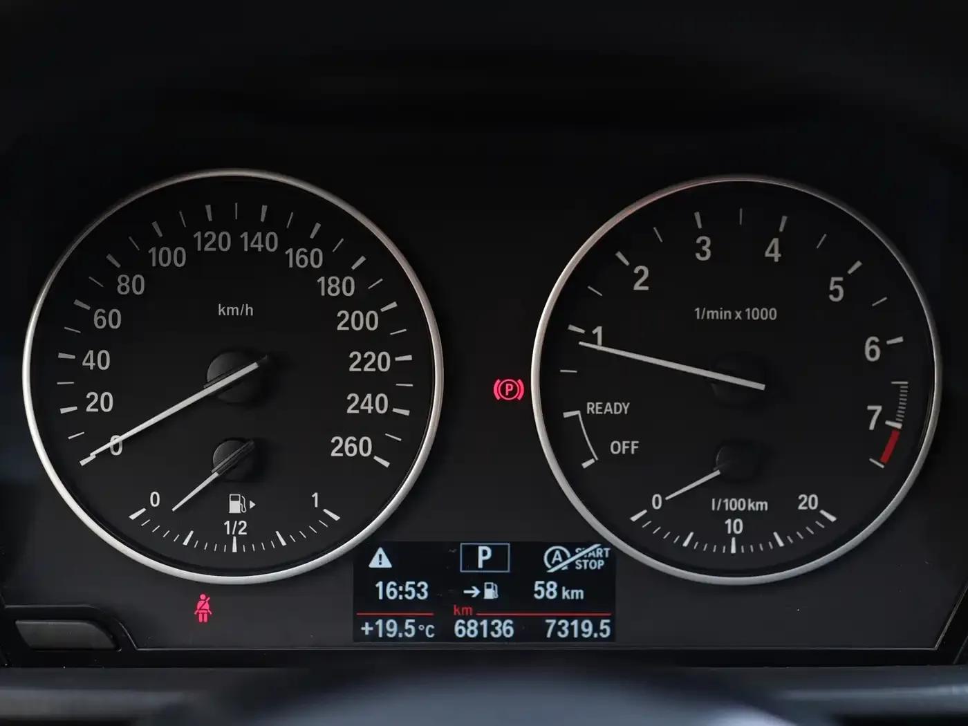 BMW X1 2016 sDrive18Li Fashion Edition — миниатюра 7