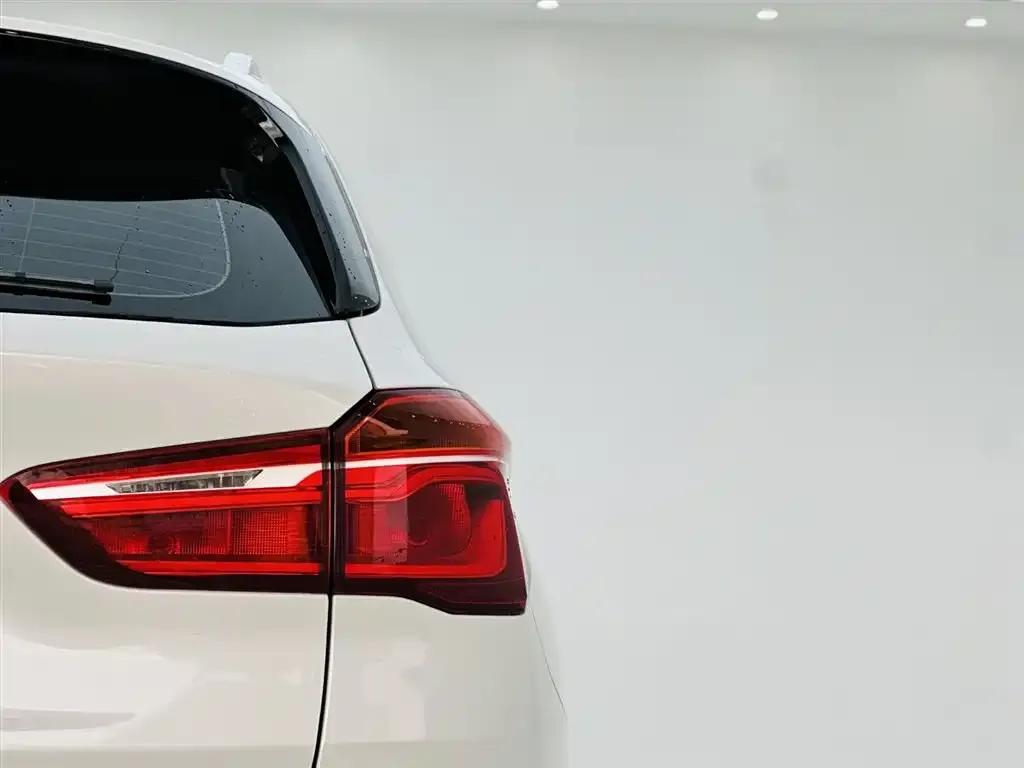 BMW X1 2019 sDrive18Li Fashion Edition — миниатюра 11