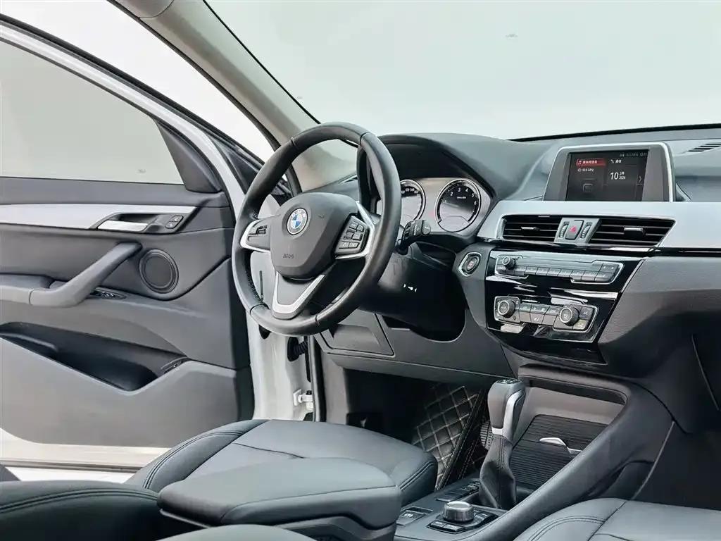 BMW X1 2019 sDrive18Li Fashion Edition — миниатюра 16
