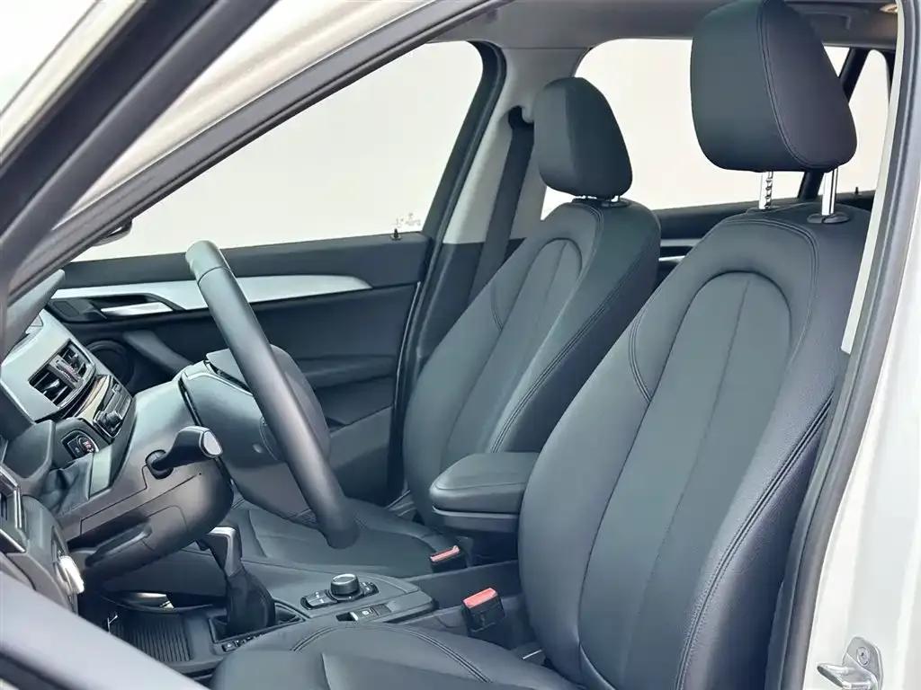 BMW X1 2019 sDrive18Li Fashion Edition — миниатюра 21