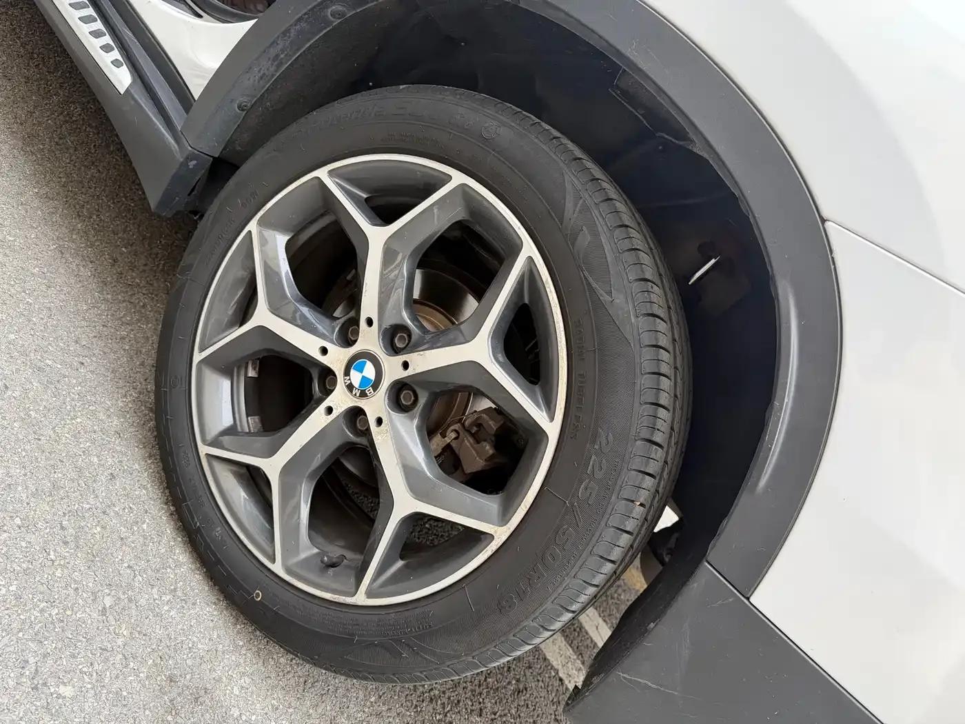 BMW X1 2018 sDrive18Li Premium — миниатюра 18