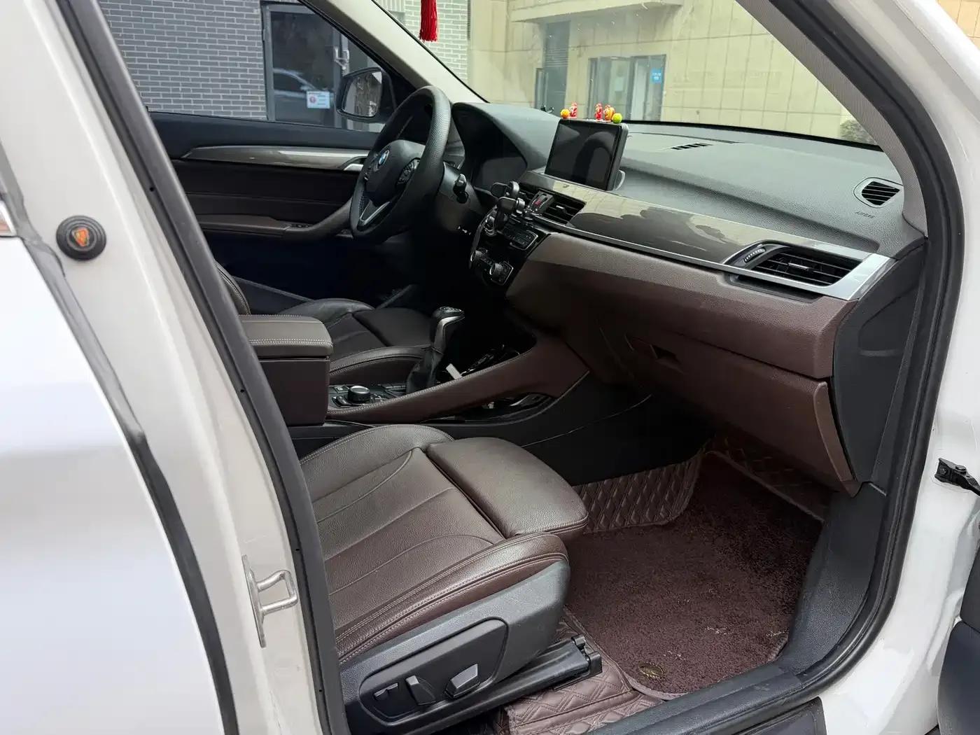 BMW X1 2018 sDrive18Li Premium — миниатюра 7