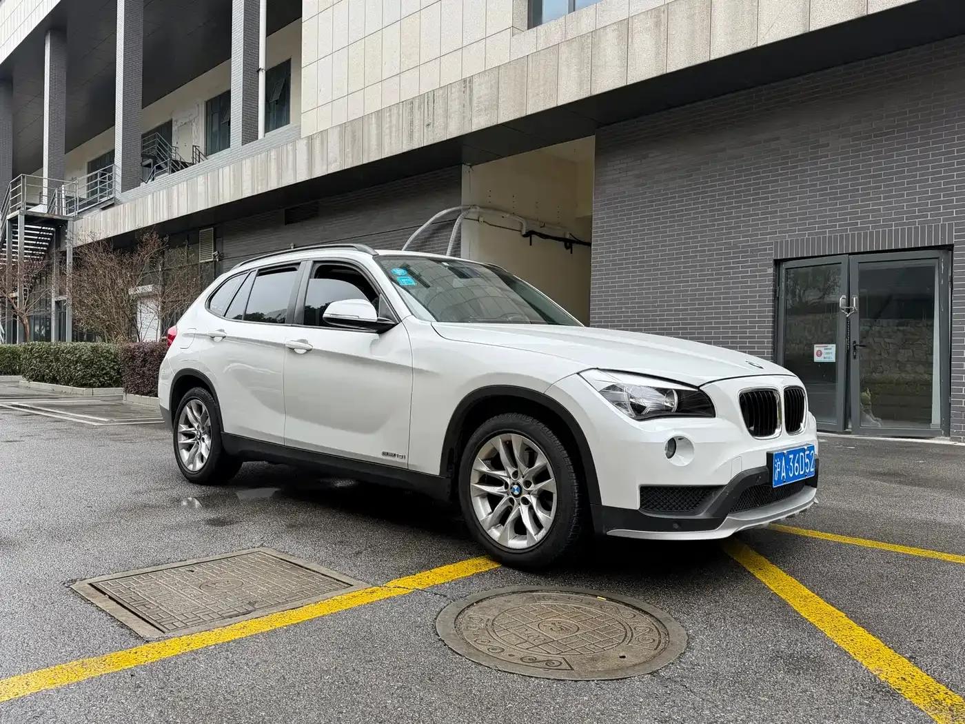BMW X1 2015 sDrive18i Fashion Upgrade Edition — миниатюра 3