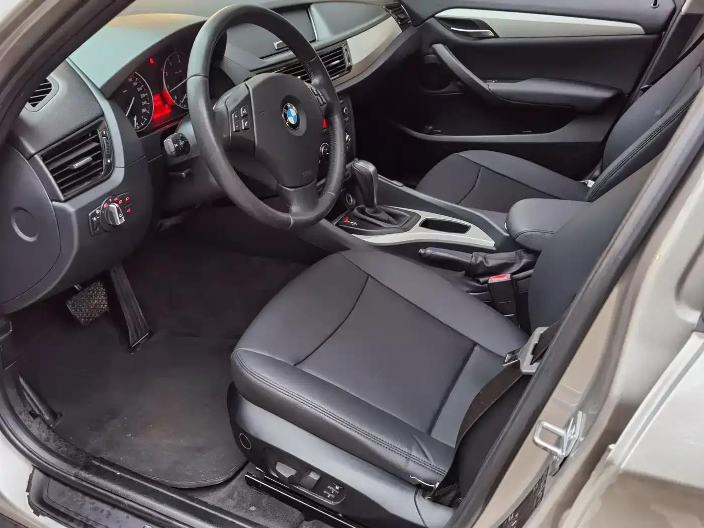BMW X1 2013 sDrive18i Fashion Edition — миниатюра 8