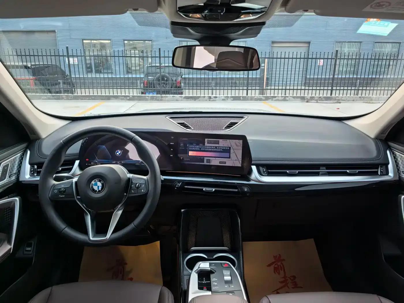 BMW X1 2025 sDrive25Li X Design Package — миниатюра 13