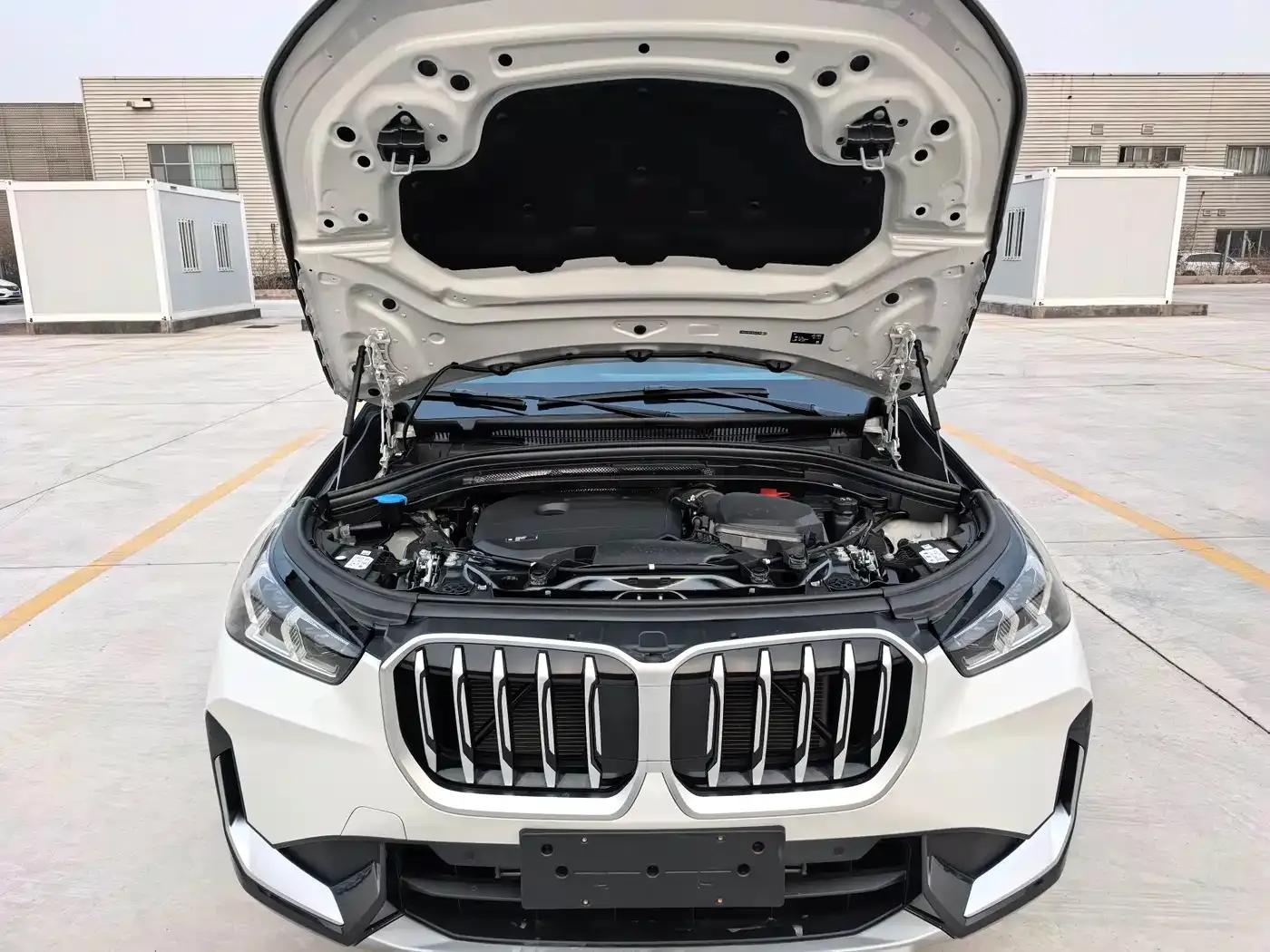 BMW X1 2025 sDrive25Li X Design Package — миниатюра 17