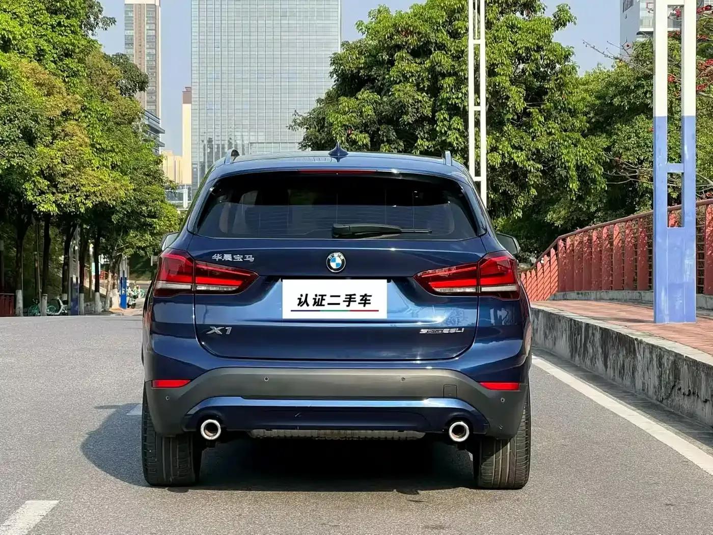 BMW X1 2020 sDrive25Li Leading Edition — миниатюра 4