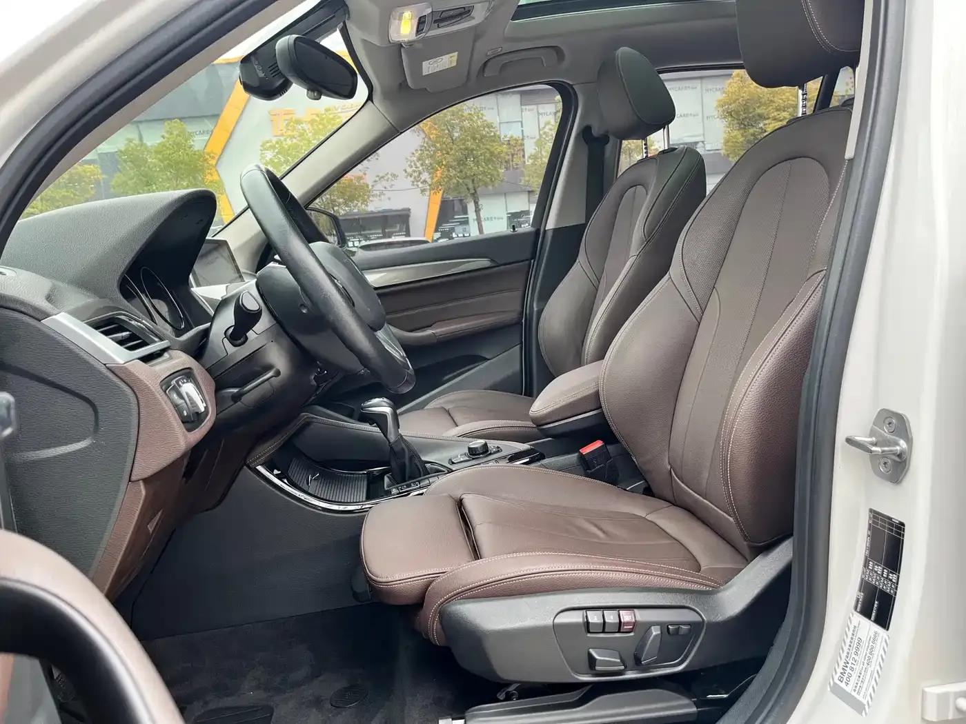 BMW X1 2019 sDrive18Li Premium — миниатюра 11