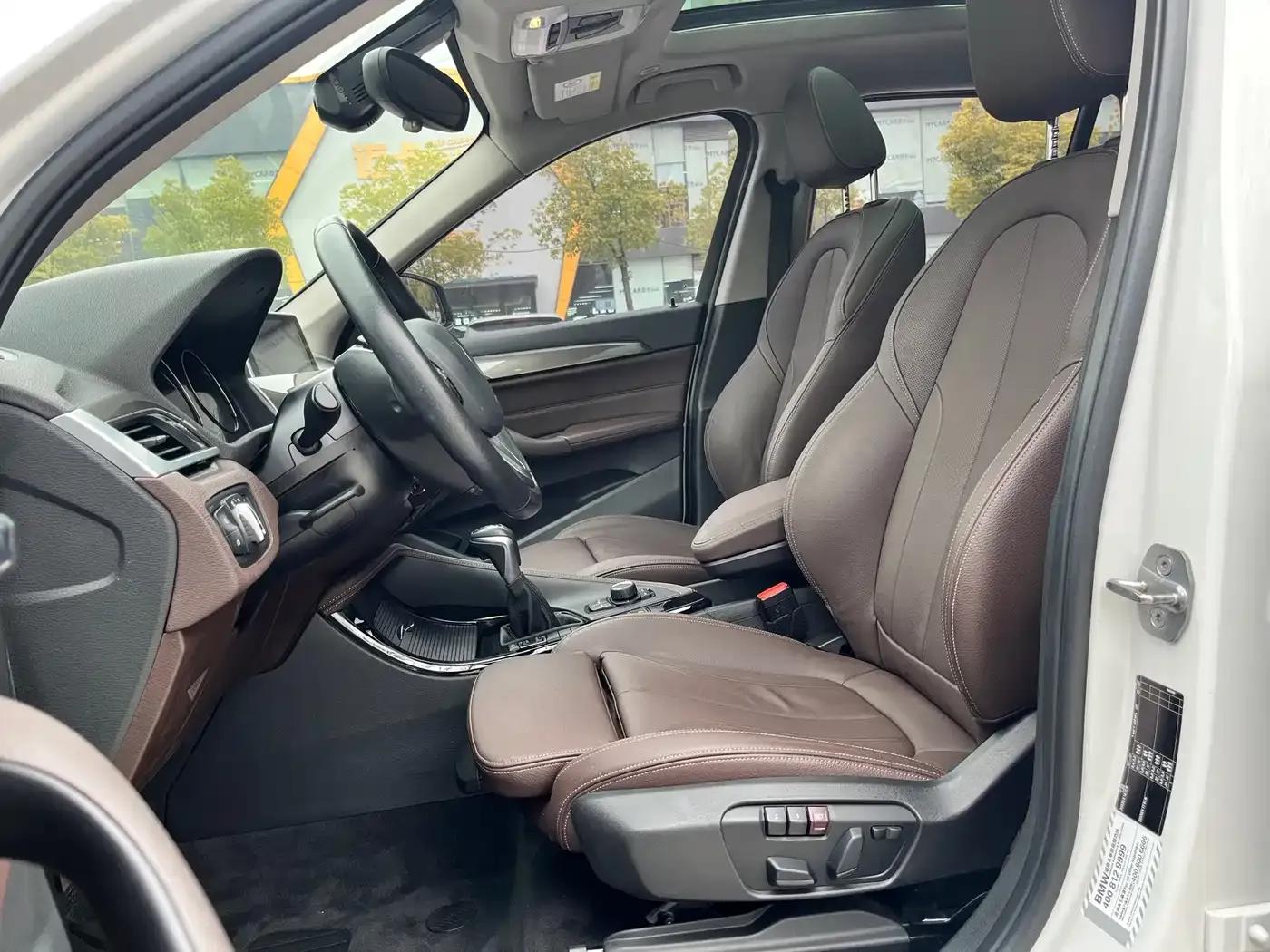 BMW X1 2019 sDrive18Li Premium — миниатюра 12