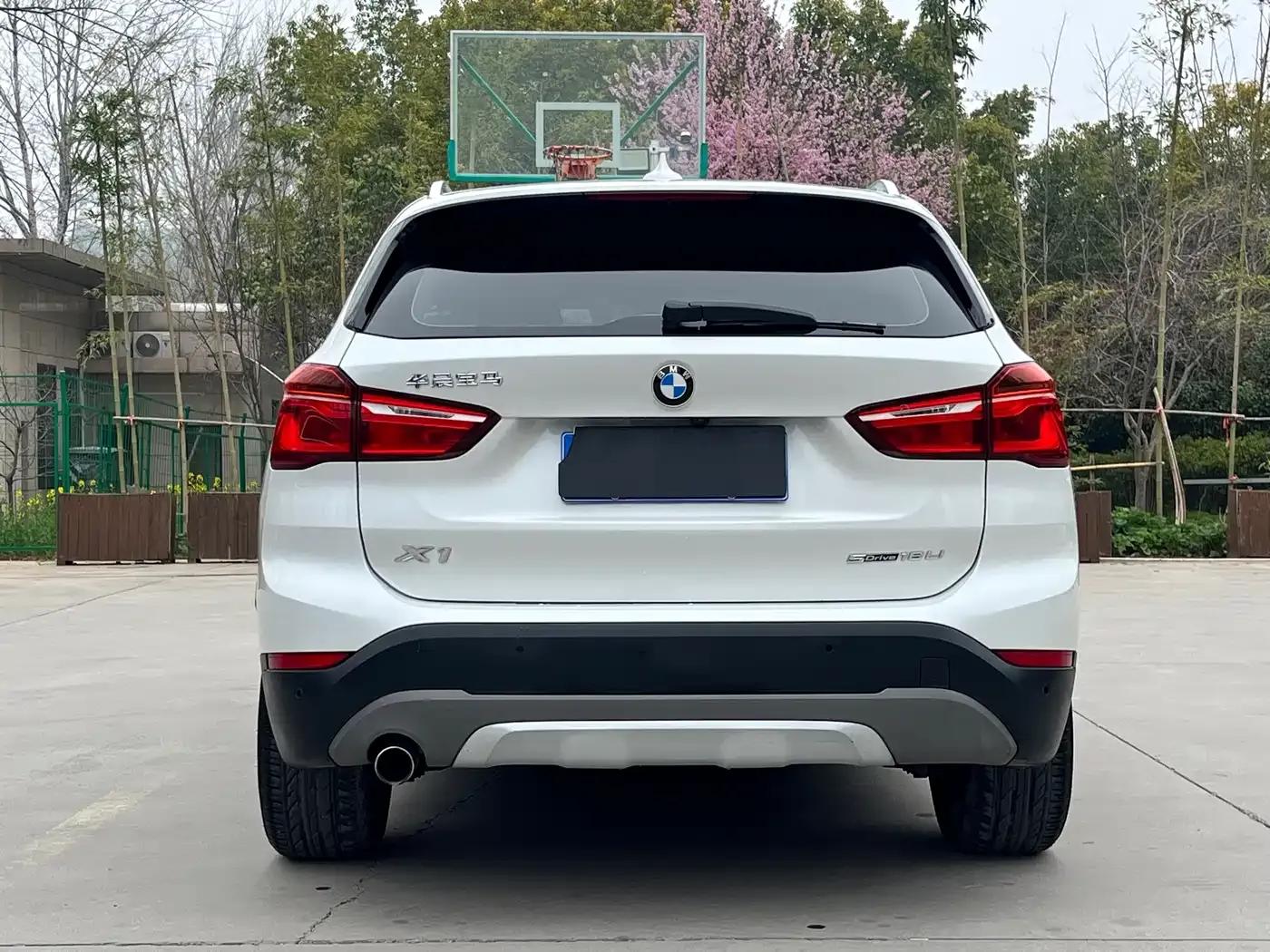 BMW X1 2019 sDrive18Li Premium — миниатюра 6