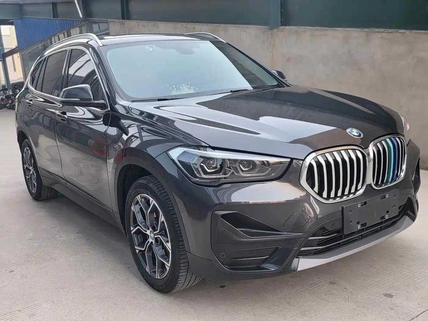 BMW X1 2021 sDrive25Li Leading Edition — миниатюра 3