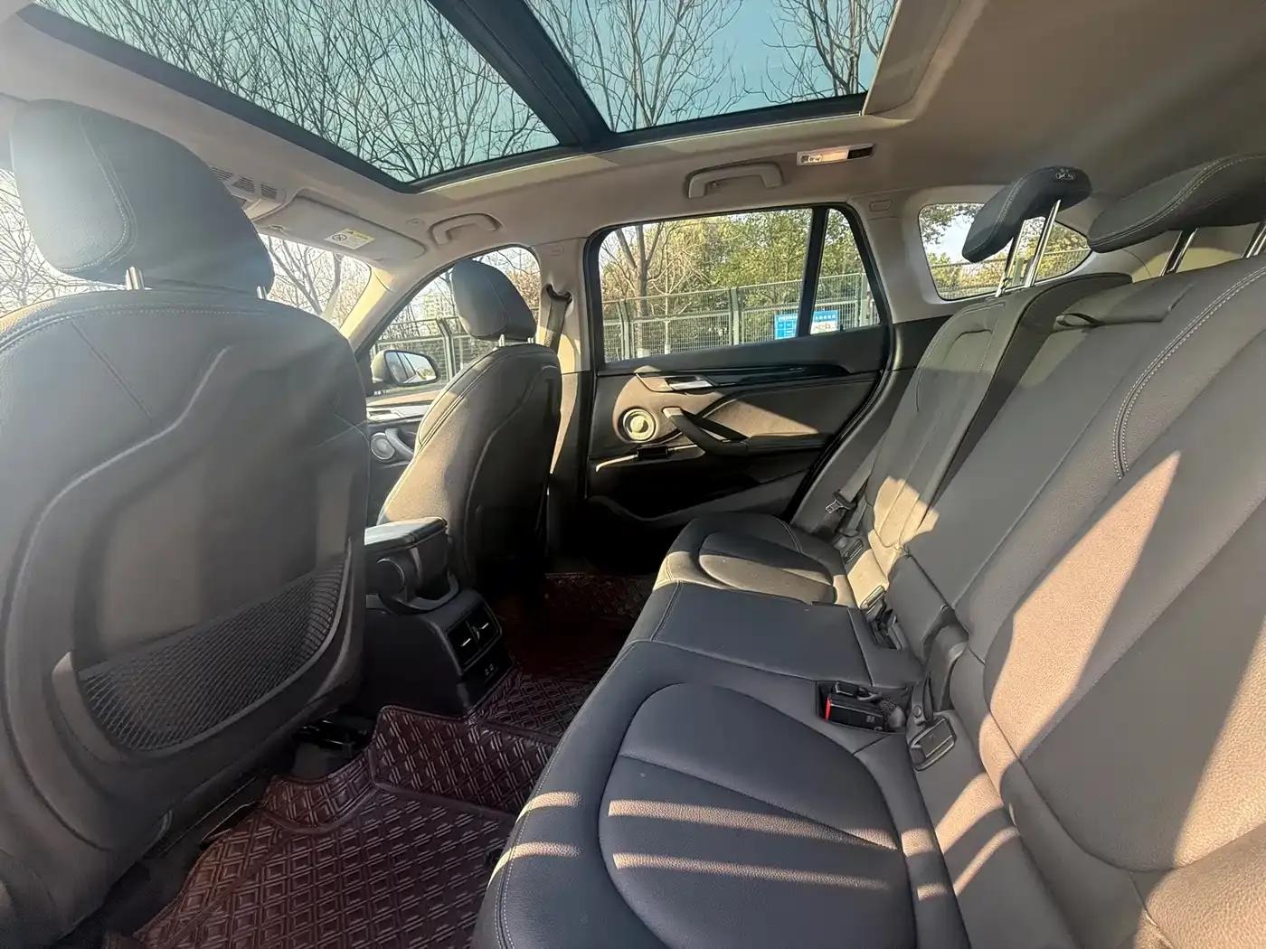 BMW X1 2022 sDrive25Li Leading Edition — миниатюра 5