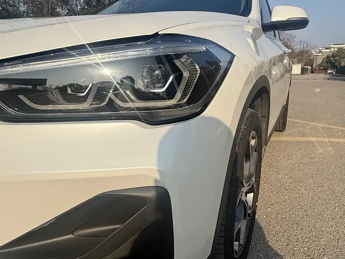 BMW X1 2022 sDrive25Li Leading Edition — миниатюра 10