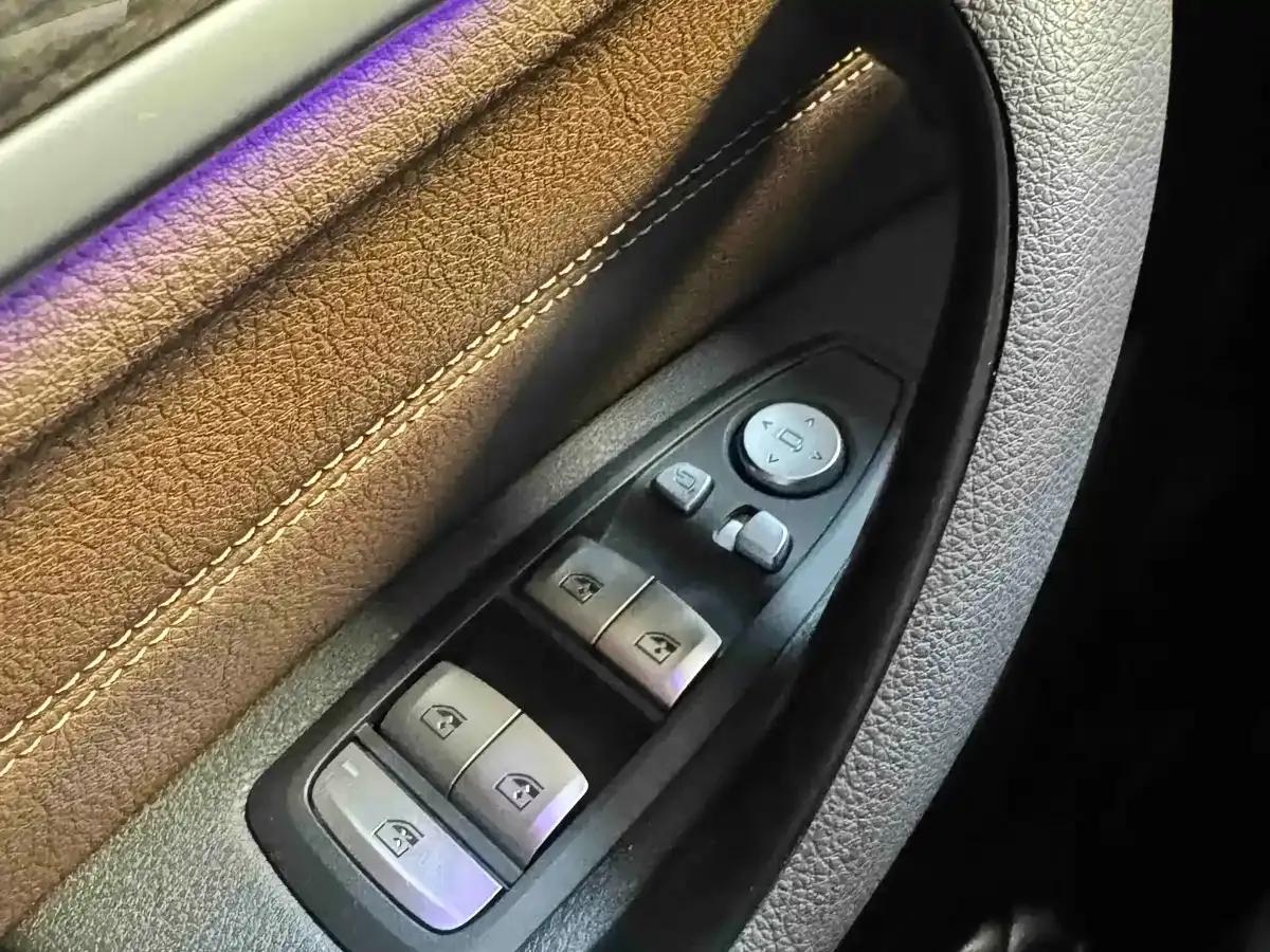 BMW X1 2022 Facelift xDrive25Li Premium — миниатюра 18