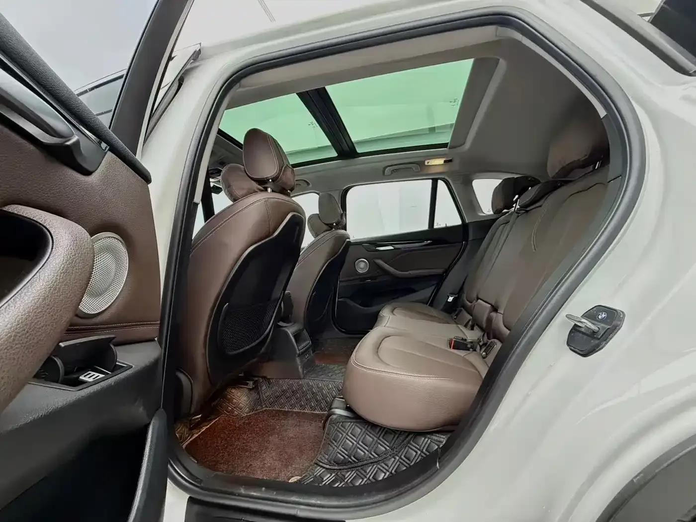 BMW X1 2022 sDrive20Li Fashion Edition — миниатюра 11