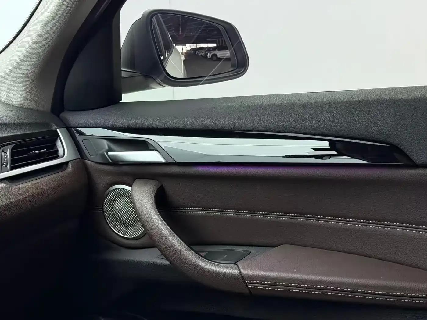 BMW X1 2022 sDrive20Li Fashion Edition — миниатюра 9