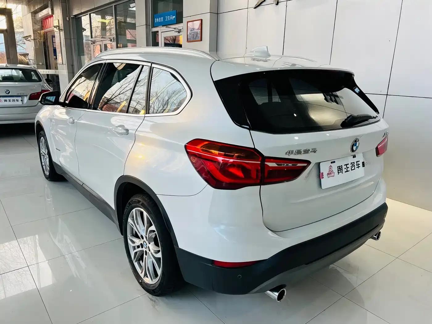 BMW X1 2018 sDrive20Li Leading Edition — миниатюра 3
