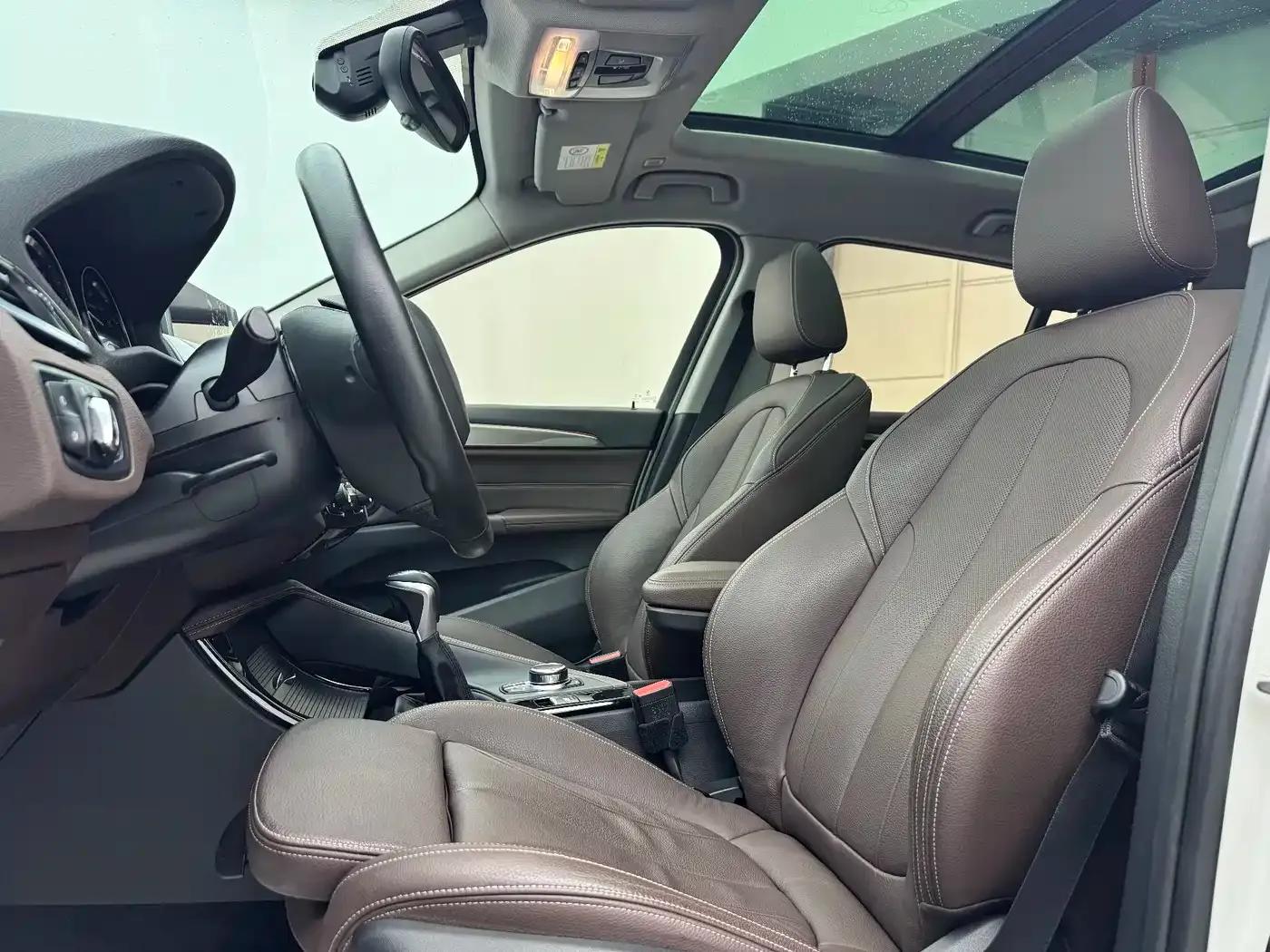 BMW X1 2019 xDrive20Li Premium — миниатюра 15
