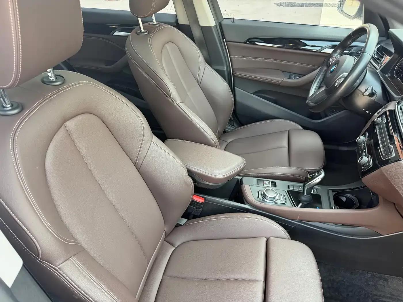 BMW X1 2022 sDrive25Li Leading Edition — миниатюра 19