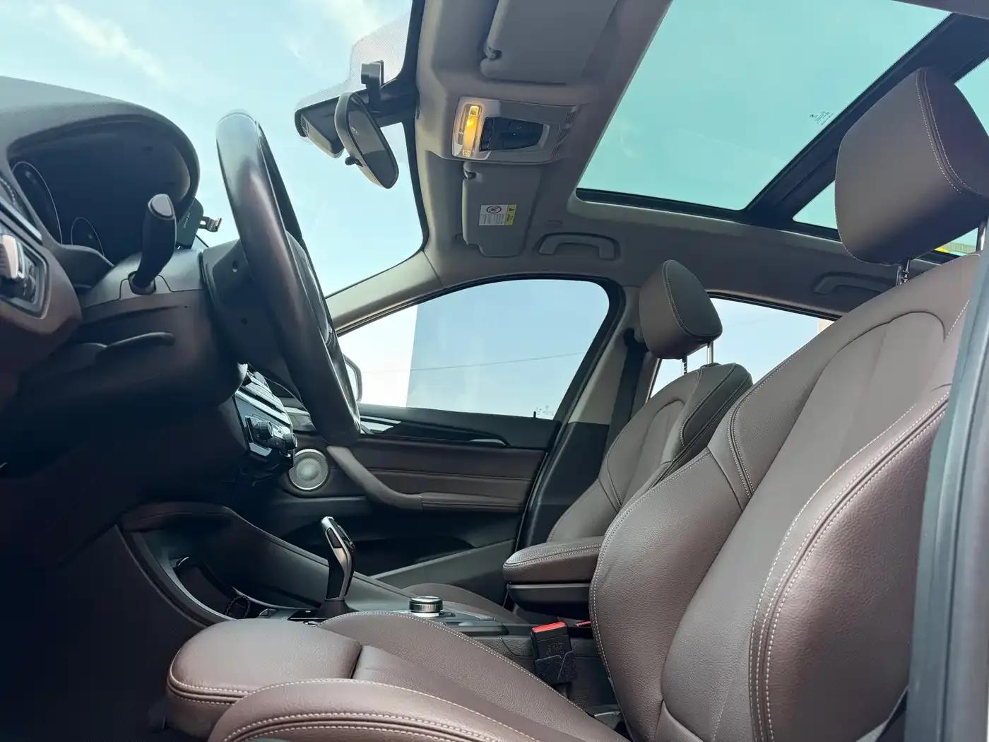 BMW X1 2022 sDrive25Li Leading Edition — миниатюра 7