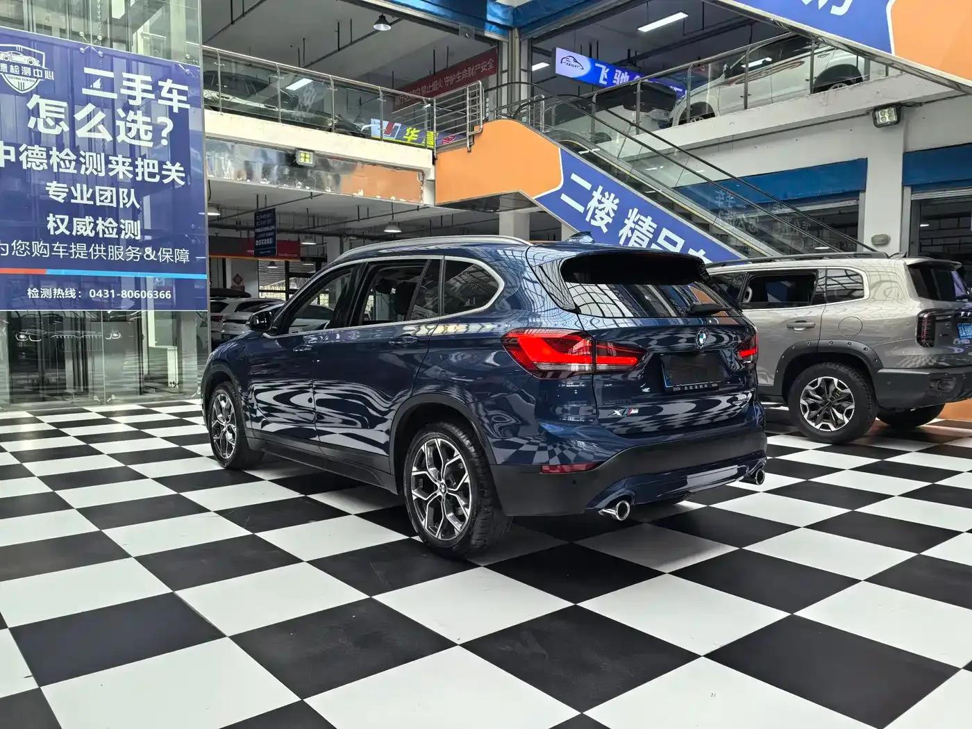 BMW X1 2021 sDrive25Li Leading Edition — миниатюра 7