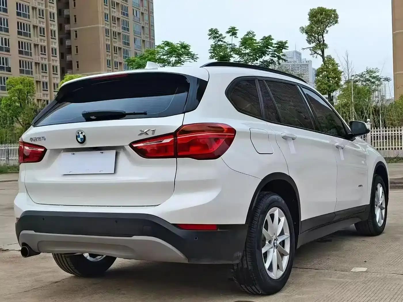 BMW X1 2016 sDrive18Li Fashion Edition — миниатюра 6