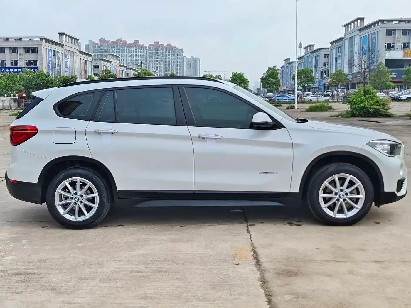 BMW X1 2016 sDrive18Li Fashion Edition — миниатюра 8