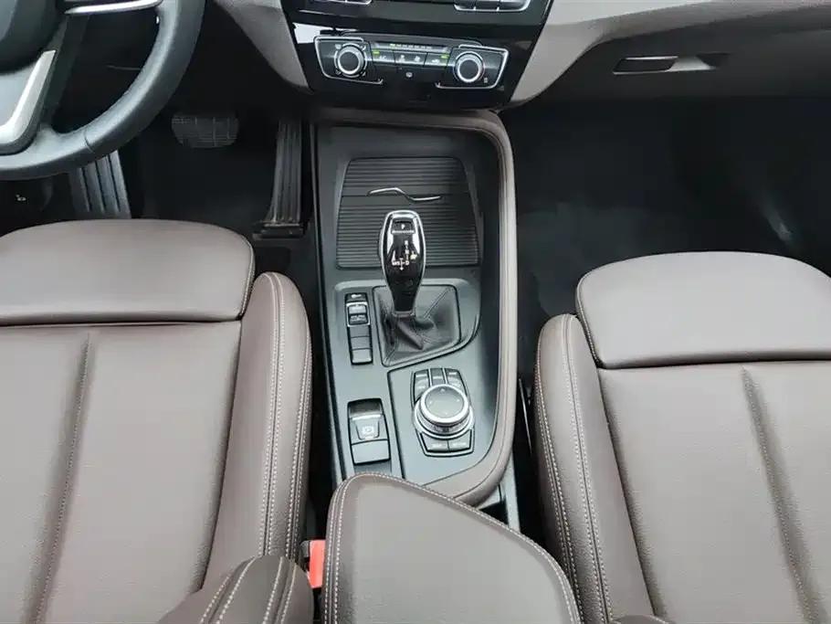 BMW X1 2021 sDrive20Li Fashion Edition — миниатюра 16
