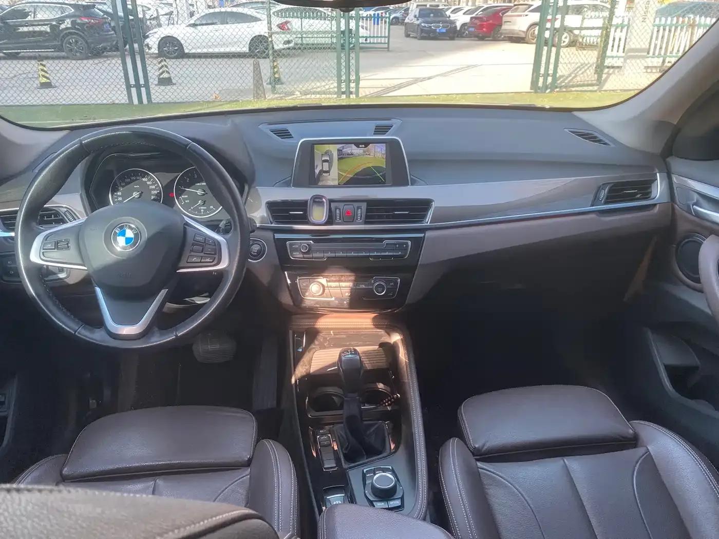BMW X1 2018 sDrive18Li Premium — миниатюра 12
