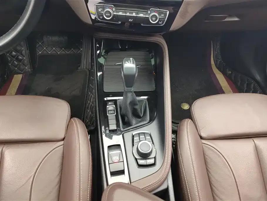 BMW X1 2019 sDrive18Li Premium — миниатюра 16