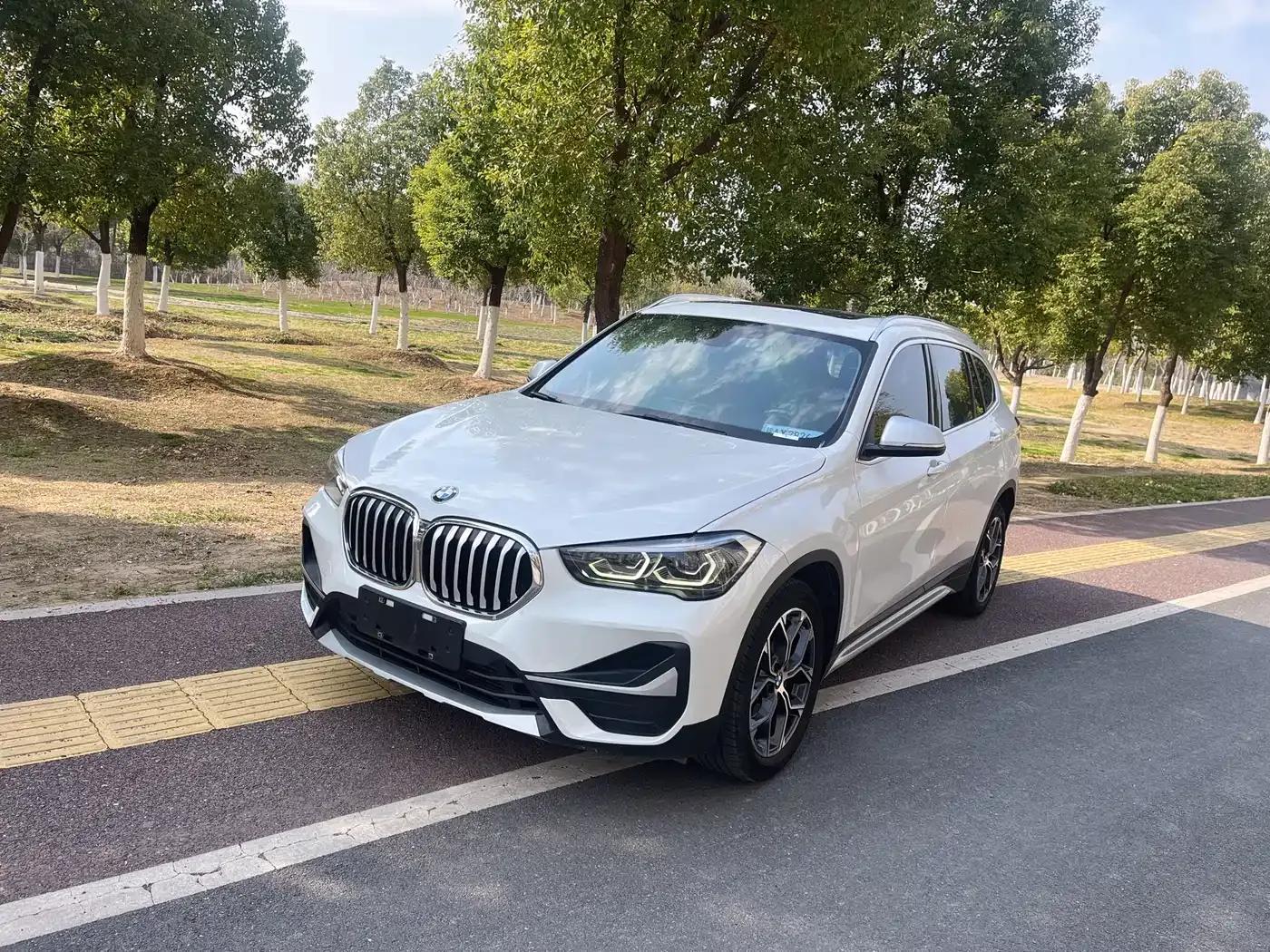 BMW X1 2022 sDrive20Li Fashion Edition — миниатюра 1