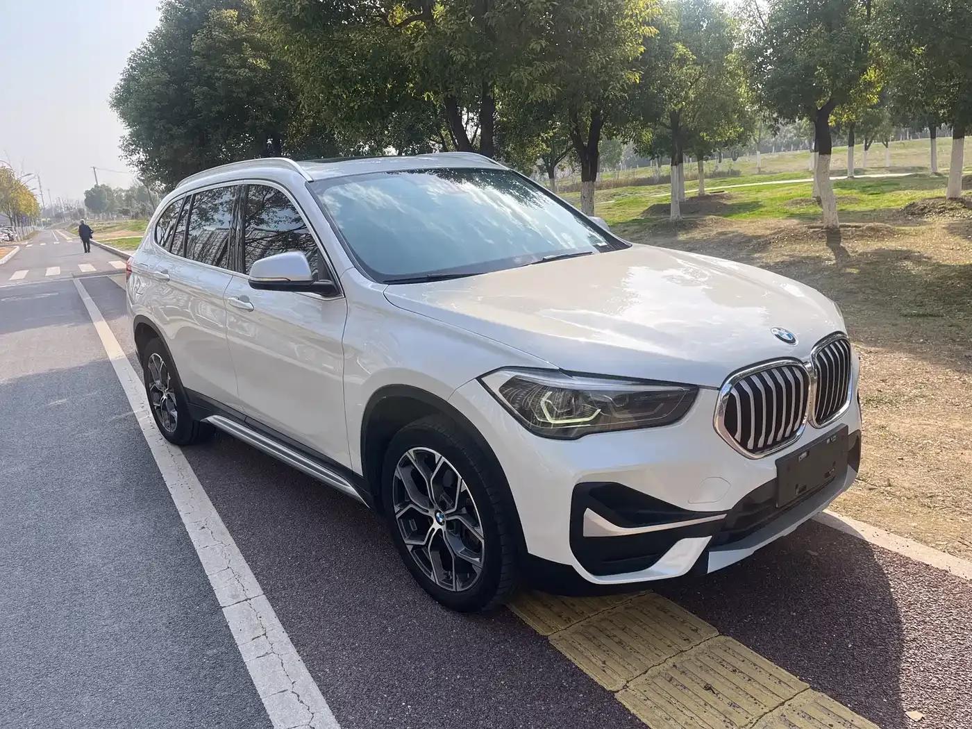 BMW X1 2022 sDrive20Li Fashion Edition — миниатюра 3