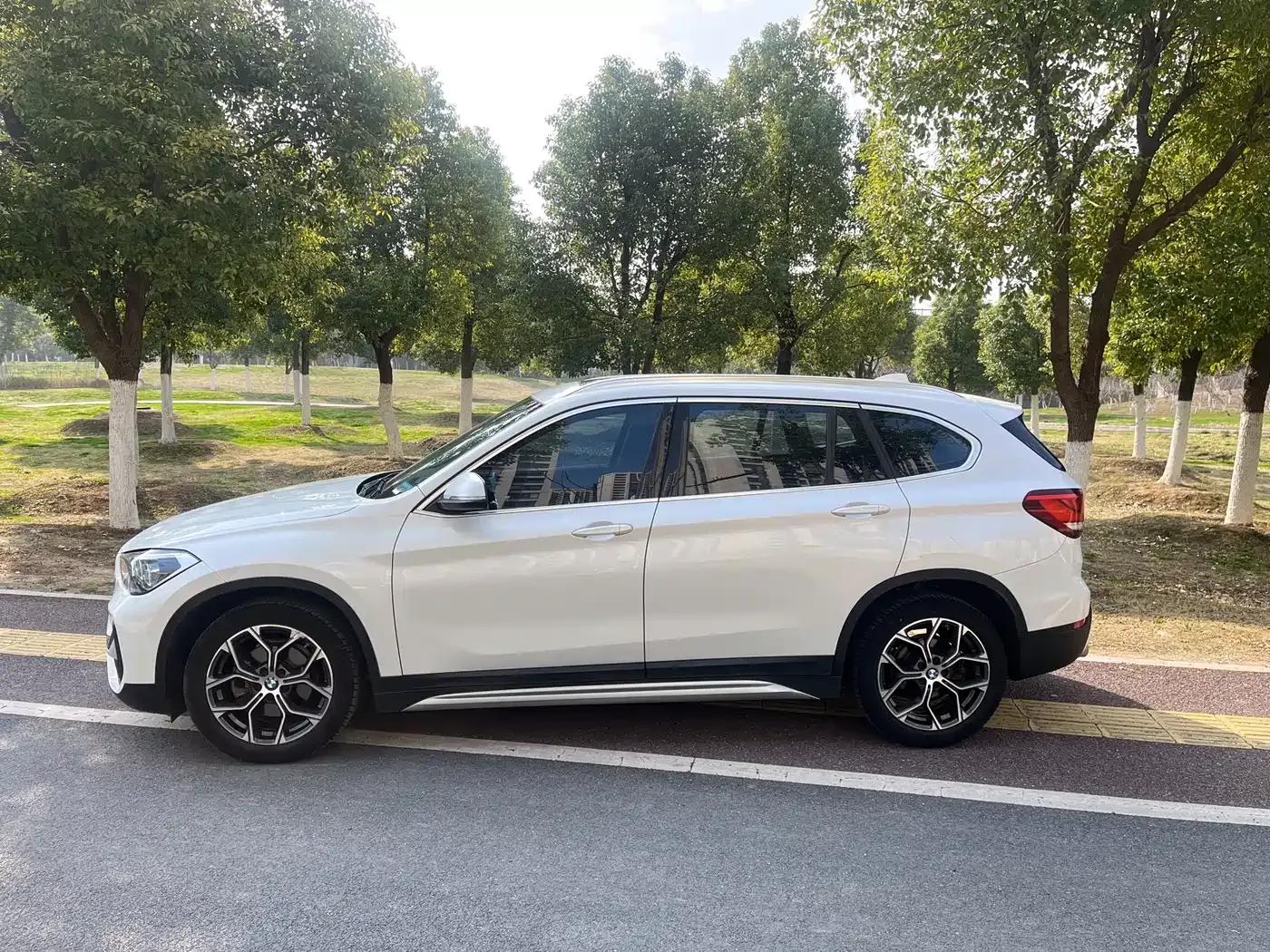 BMW X1 2022 sDrive20Li Fashion Edition — миниатюра 4