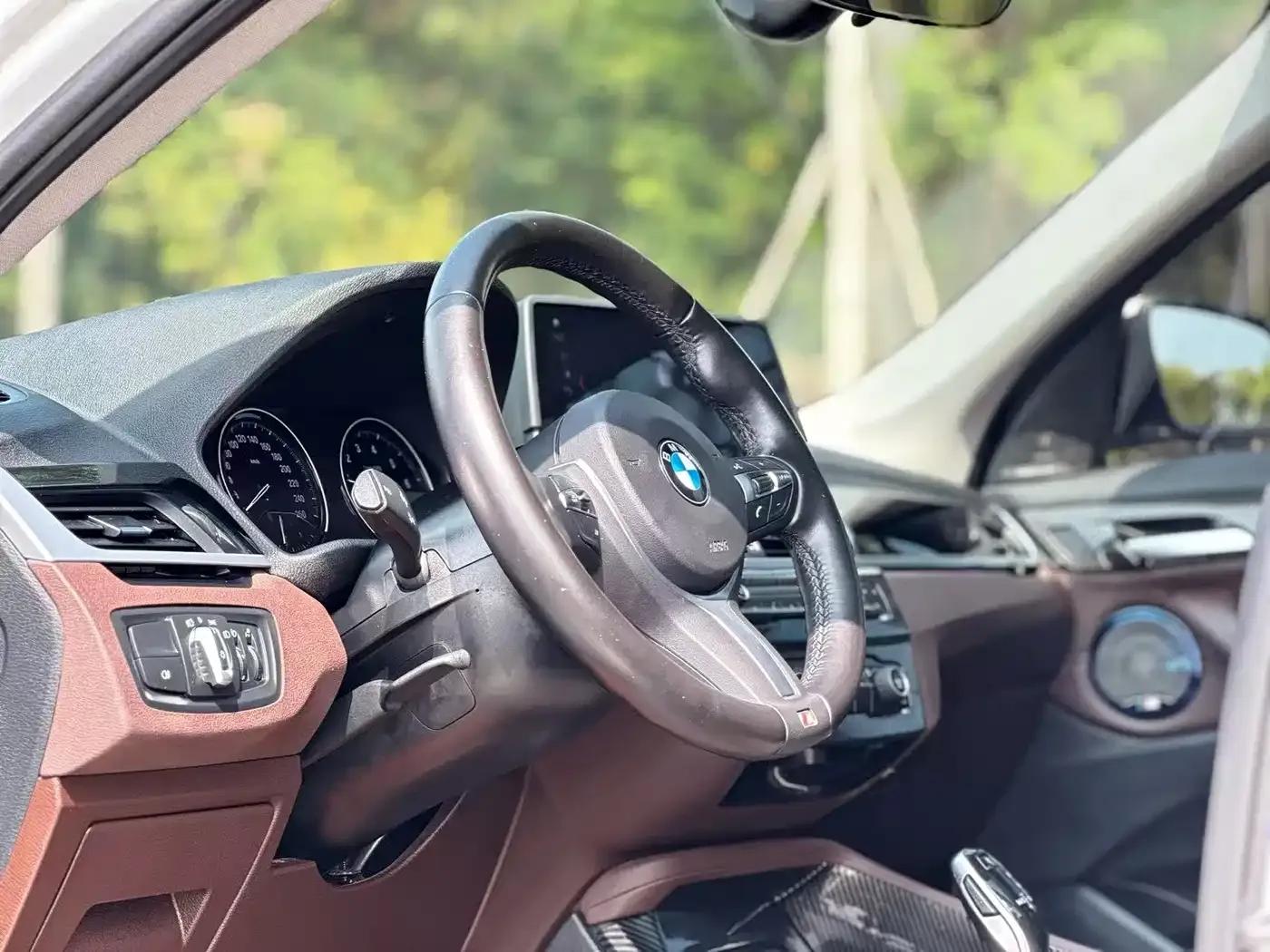 BMW X1 2021 Facelift sDrive25Li Leading Edition — миниатюра 3