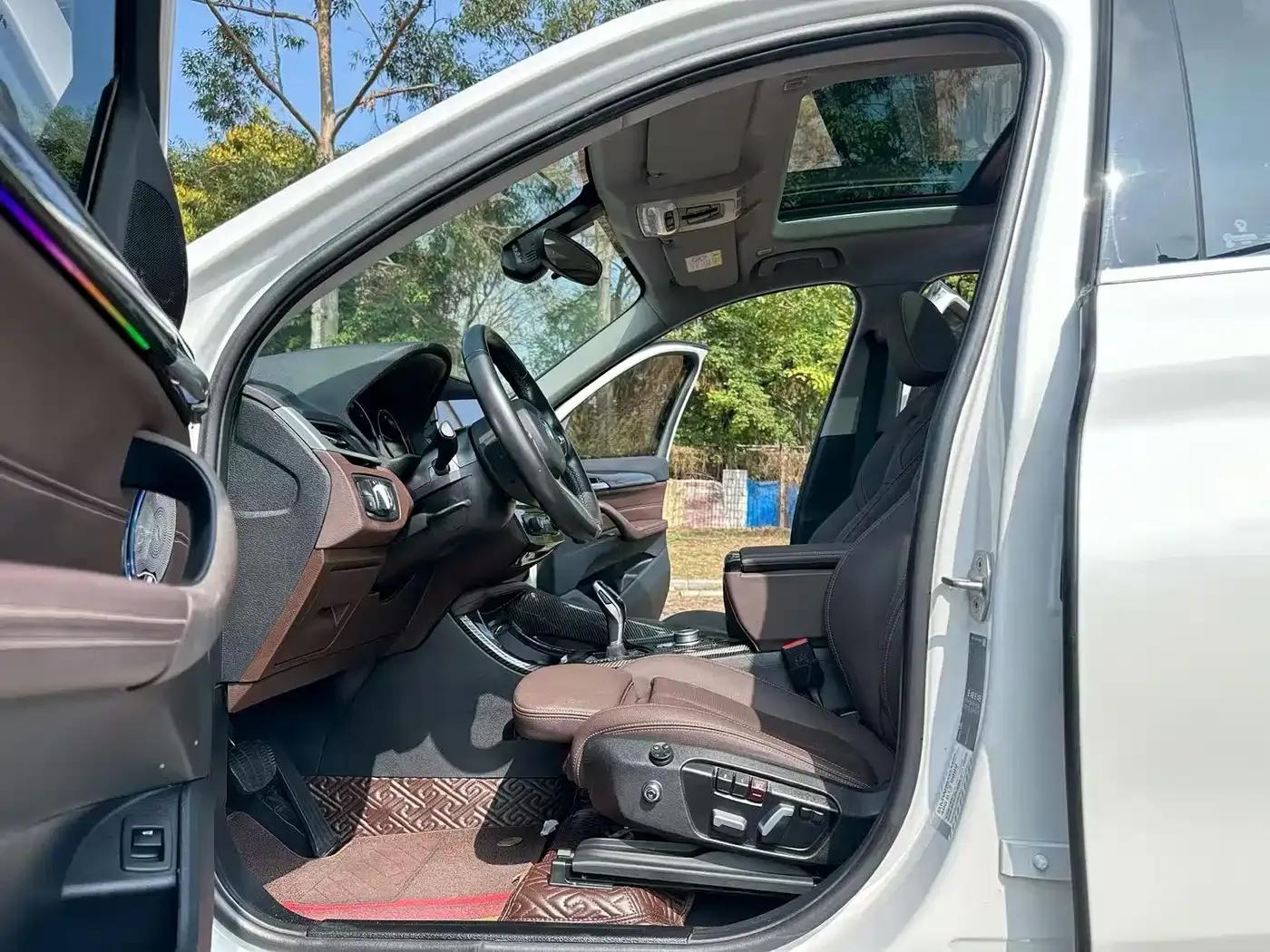 BMW X1 2021 Facelift sDrive25Li Leading Edition — миниатюра 8